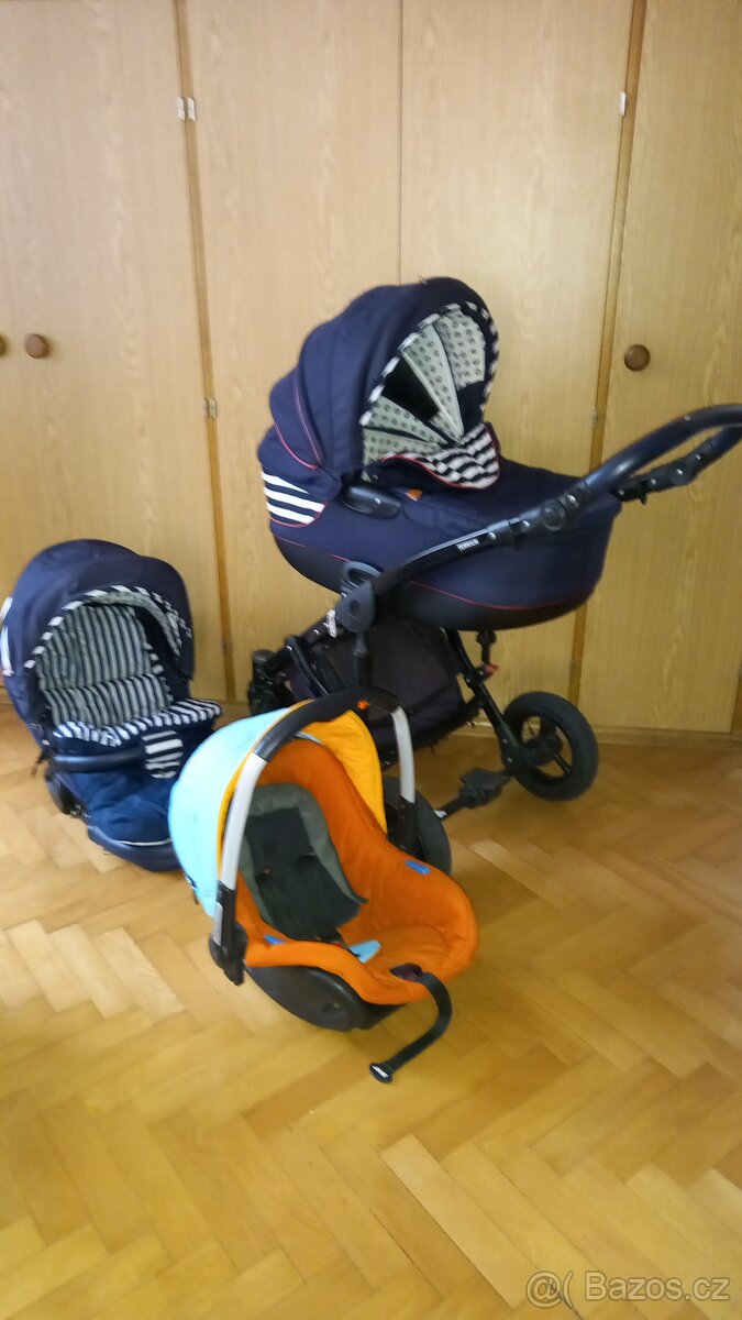 kočárek + autosedačka a vše pro miminko - 5
