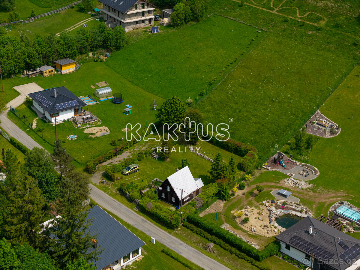 Prodej chaty se stavebním pozemkem o ploše 2870 m² v obci Ho - 5