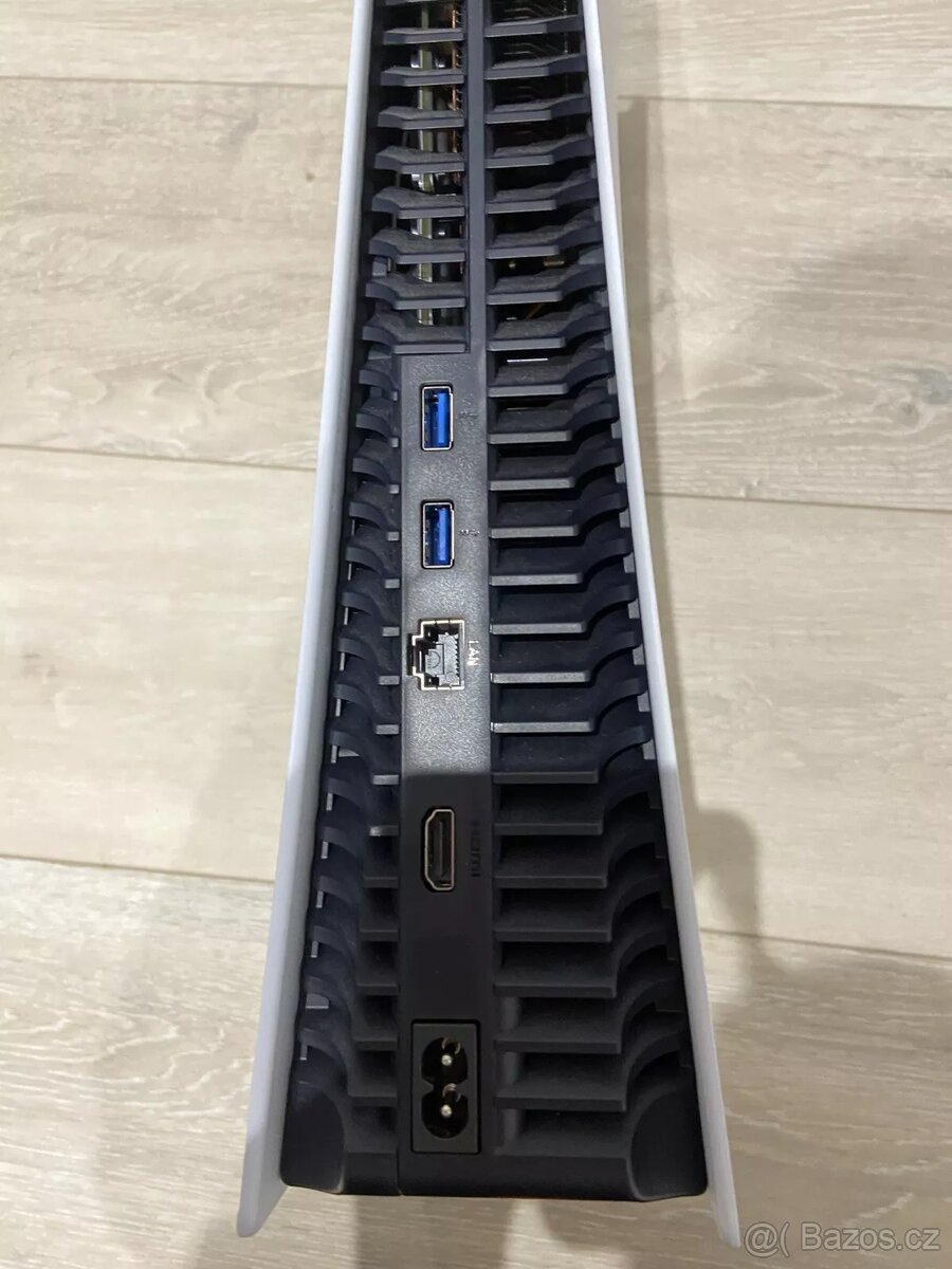 PlayStation 5 – disková verze + 2× DualSense + 8 her - 5