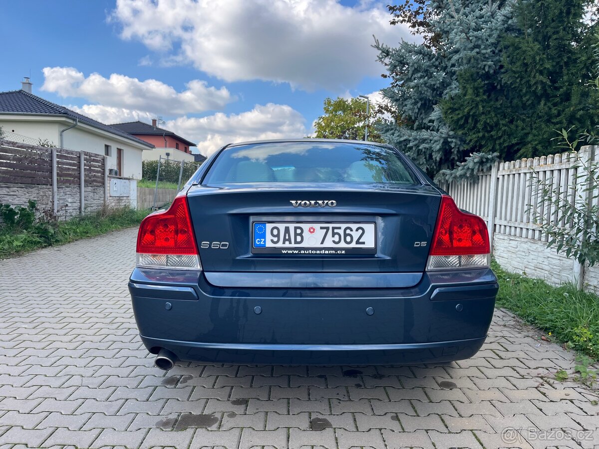 Volvo S60 2.4 D5 136kW - díly z vozu - 5