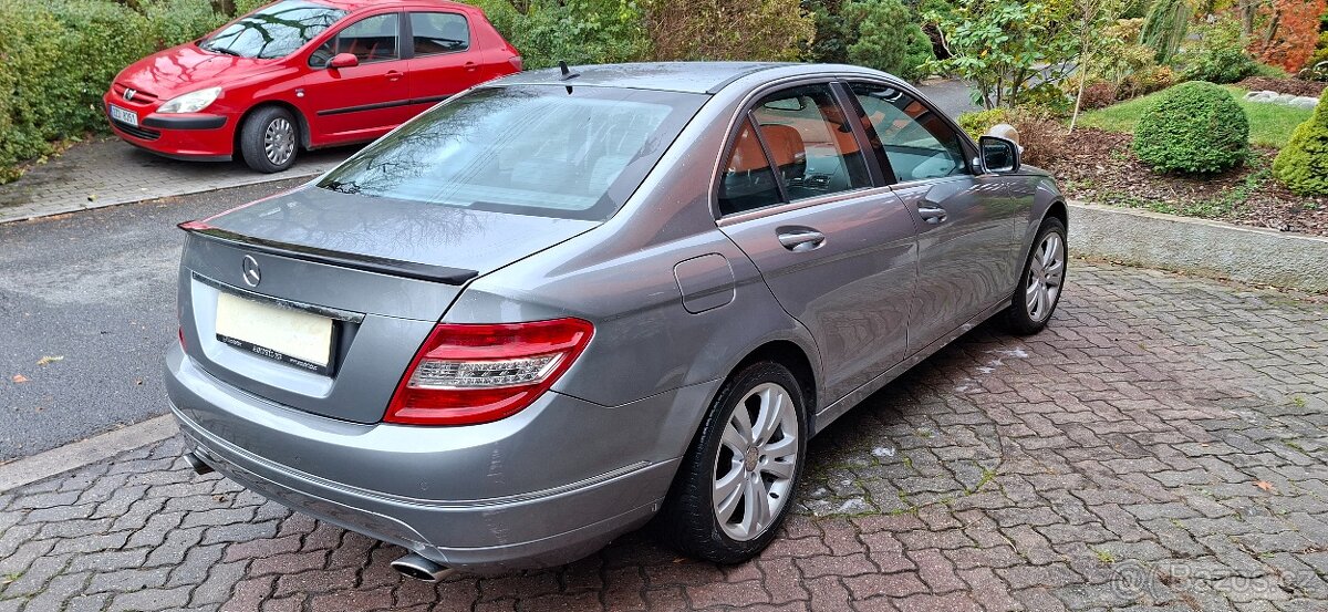 Prodám MERCEDES-BENZ Třídy C 320 CDI,4-MATIC - 5