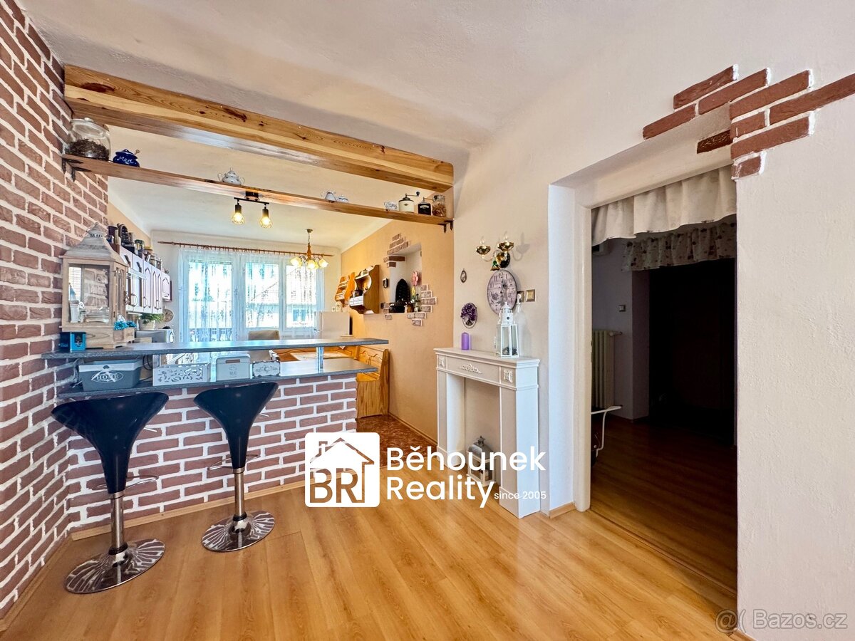 3+kk 90 m², 2 x lodžie, garáž, zahrada, možné využít jako 2 - 5