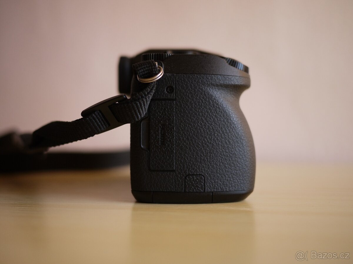 Fotoaparát Panasonic G-7+nová brašna Panasonic... - 5