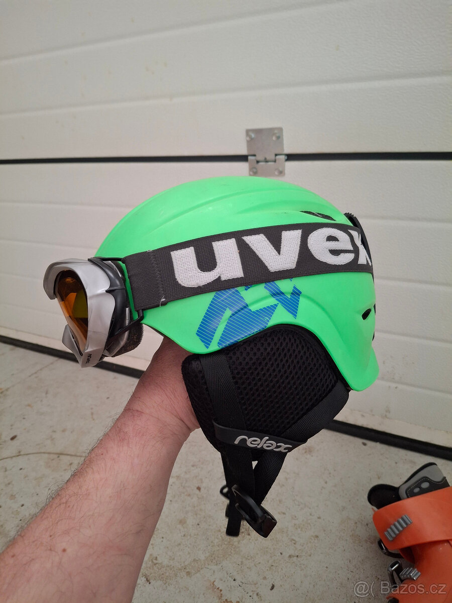 lyže, lyžáky, přilba - 5