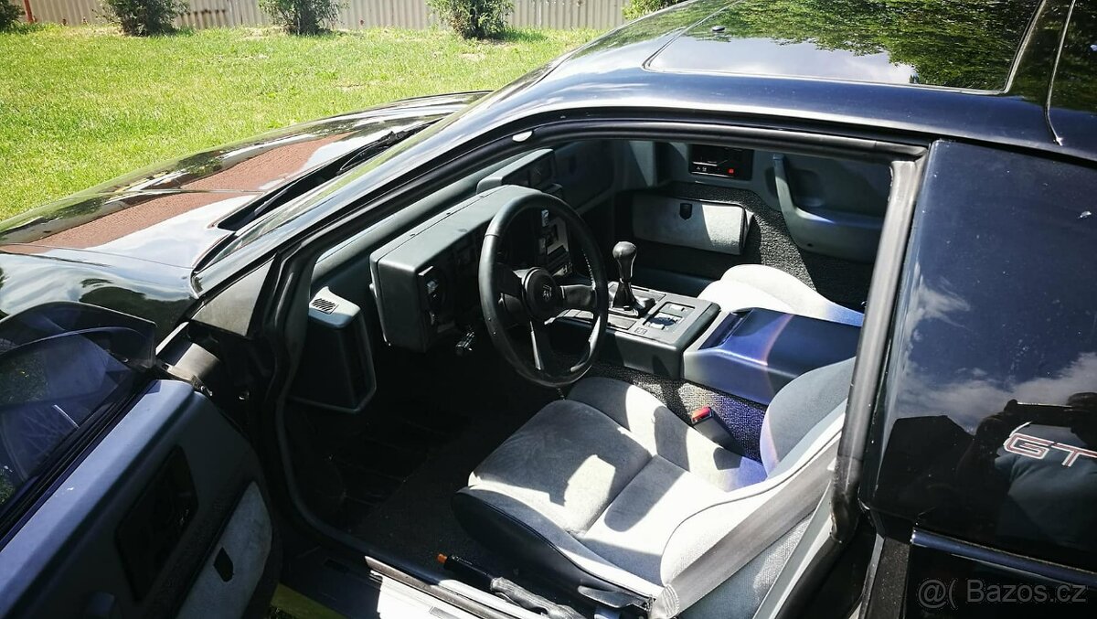 Pontiac Fiero V6 2,8 GT manuál - SLEVA - 5
