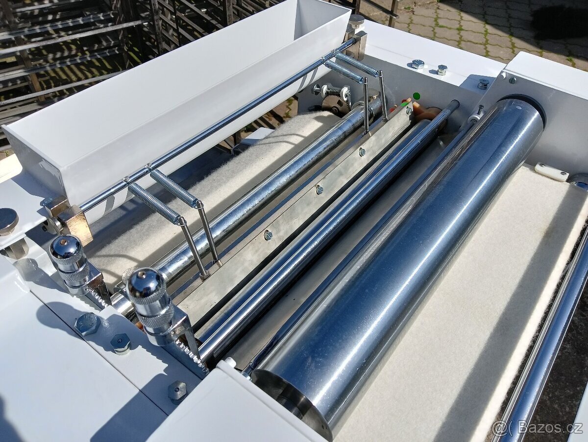 PROFI ČESKÝ ROHLÍKOVAČ TOPOS - 5