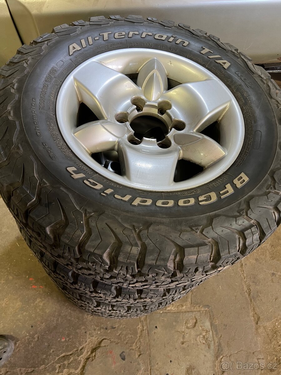 Alu kola NISSAN 255/70R16-pneu AII Terain BF Goodrich - 5