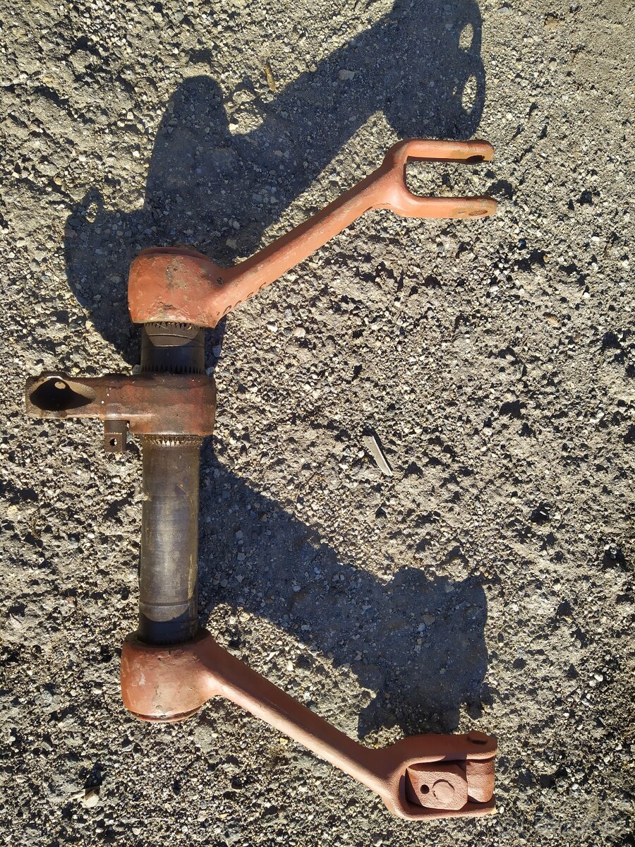 Použité díly Zetor 25 - přední náprava s koly, litinová vana - 5