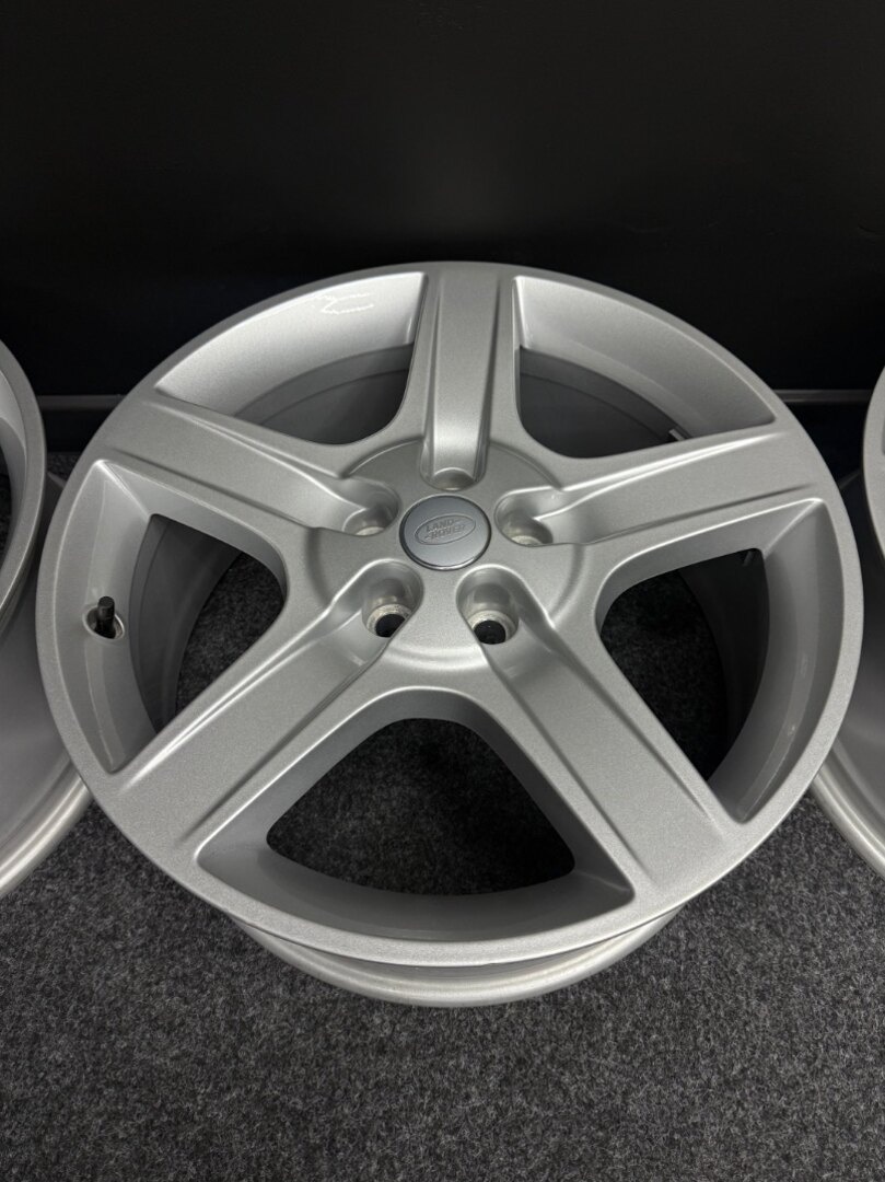 Alu LAND ROVER DEFENDER 5x120 20” - 5