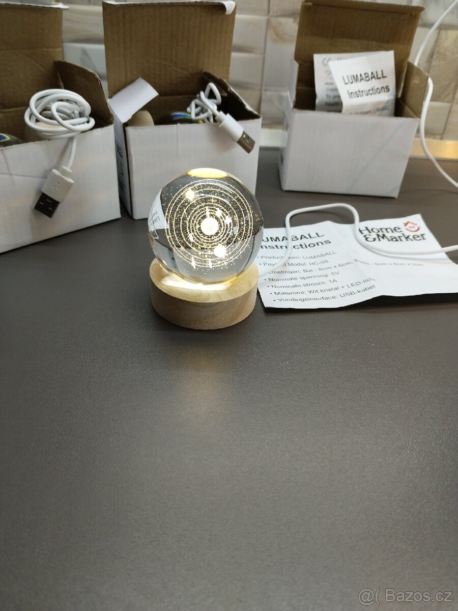 Lampička s křišťálové koule - 5