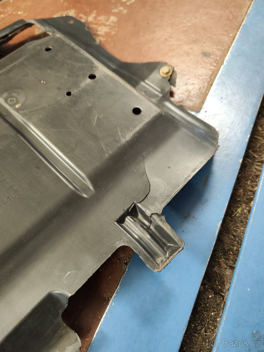 Kryt motoru Peugeot 208, Citroën C4 9682559380 - 5