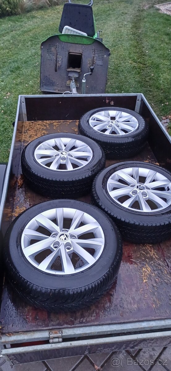 zimní kola 205/55/R16+disky - 5