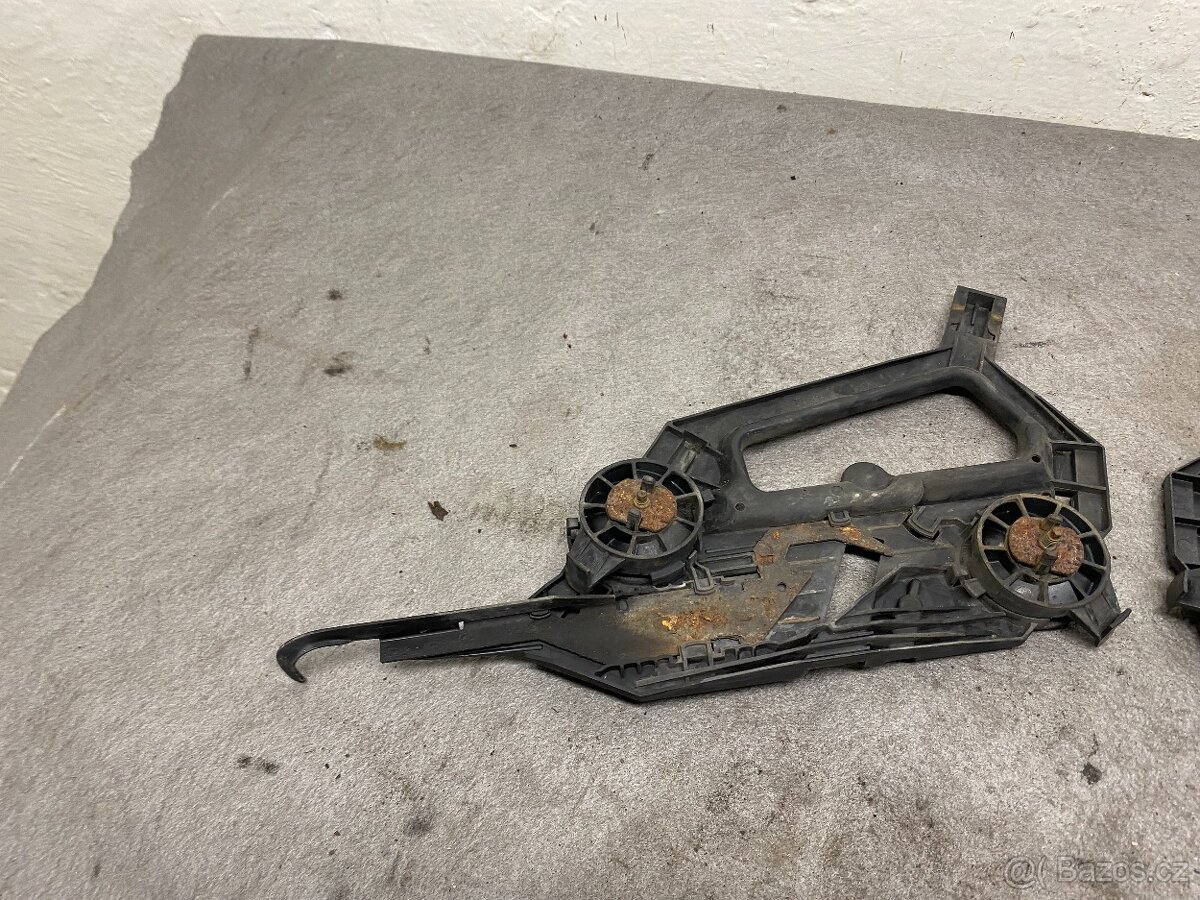 ŠKODA OCTAVIA 2 2004-2008 - DRŽÁKY PŘEDNÍCH SVĚTEL - 5