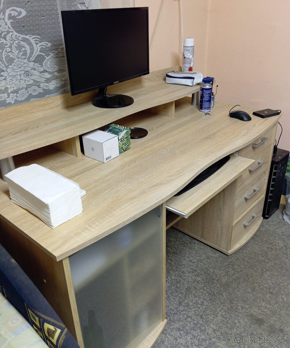 PC stůl - 5