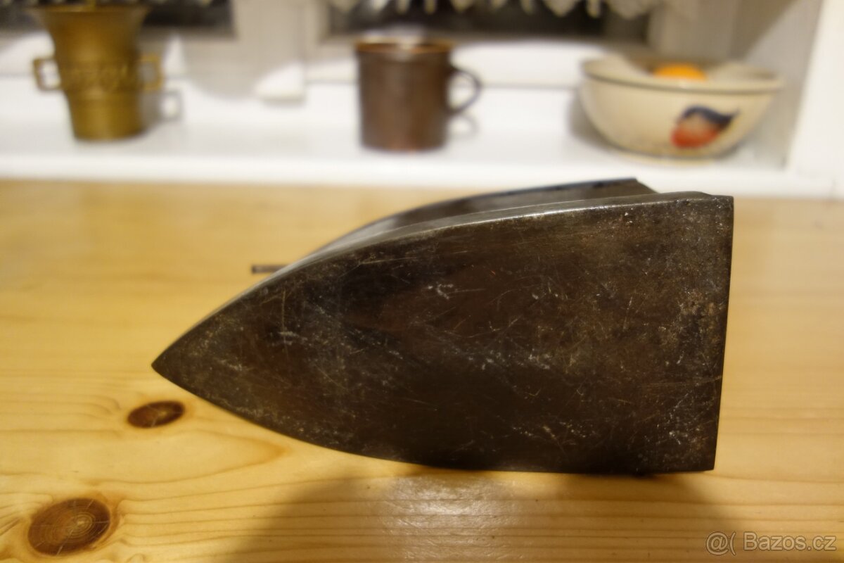 Historická žehlička - 5