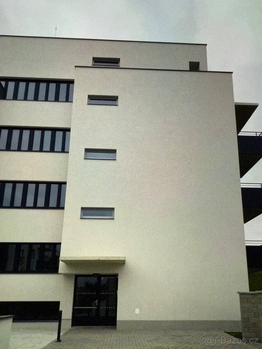 BYT 2+KK+balkon TOP EXLUZIVNÍ 62,24 m2 věž A - 5