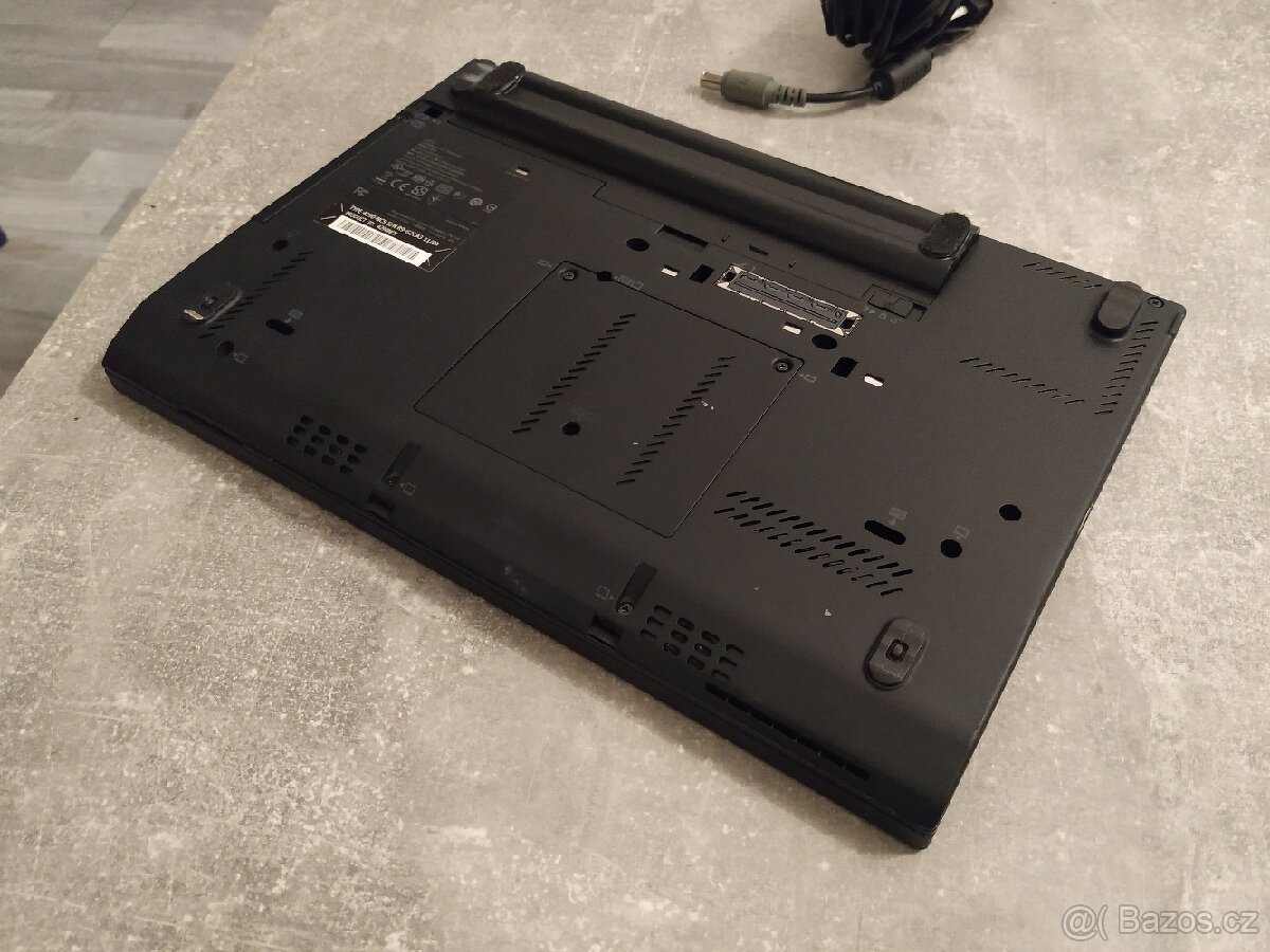 Lenovo ThinkPad X220i - 5