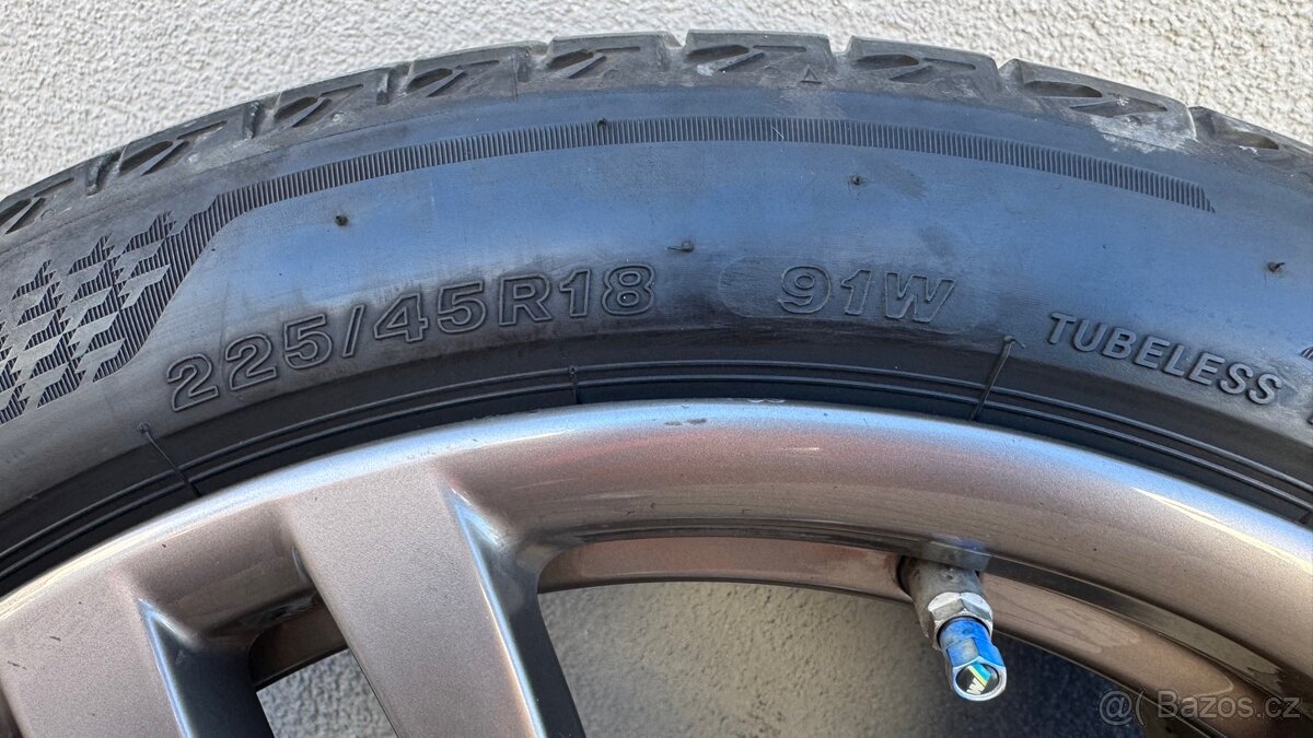 Originál BMW styling 441M 225/45 R18 - 5