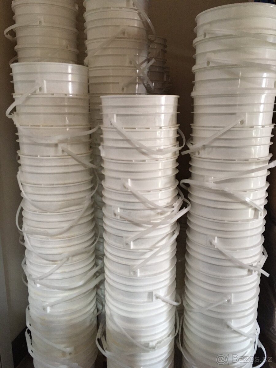 Kbeliky s vikem 20-22L HDPE - 5