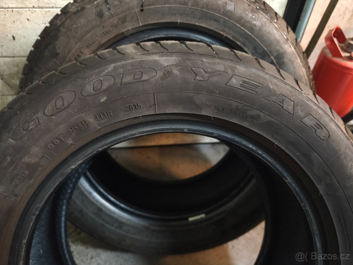 P: 215/60/16 Goodyear - 5