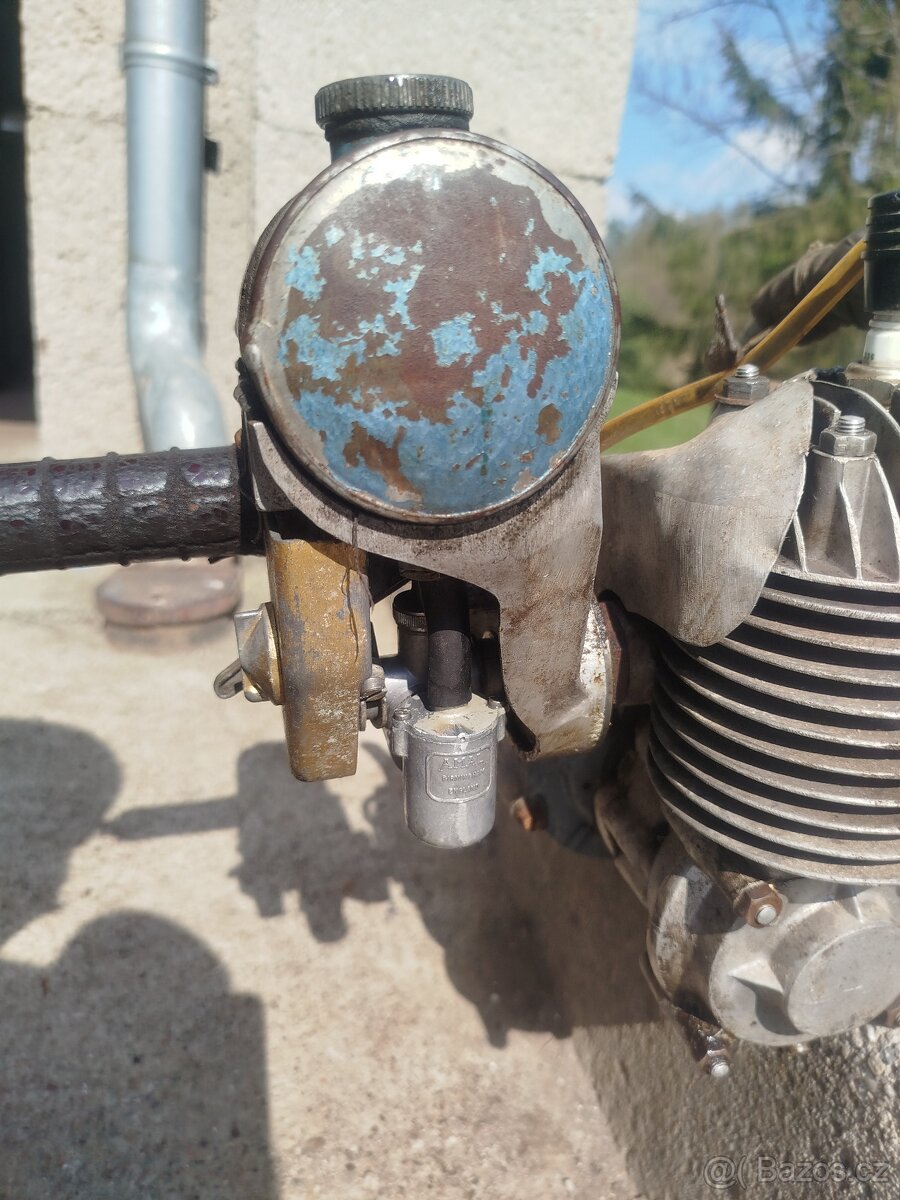 Jobu junior motorová pila - 5