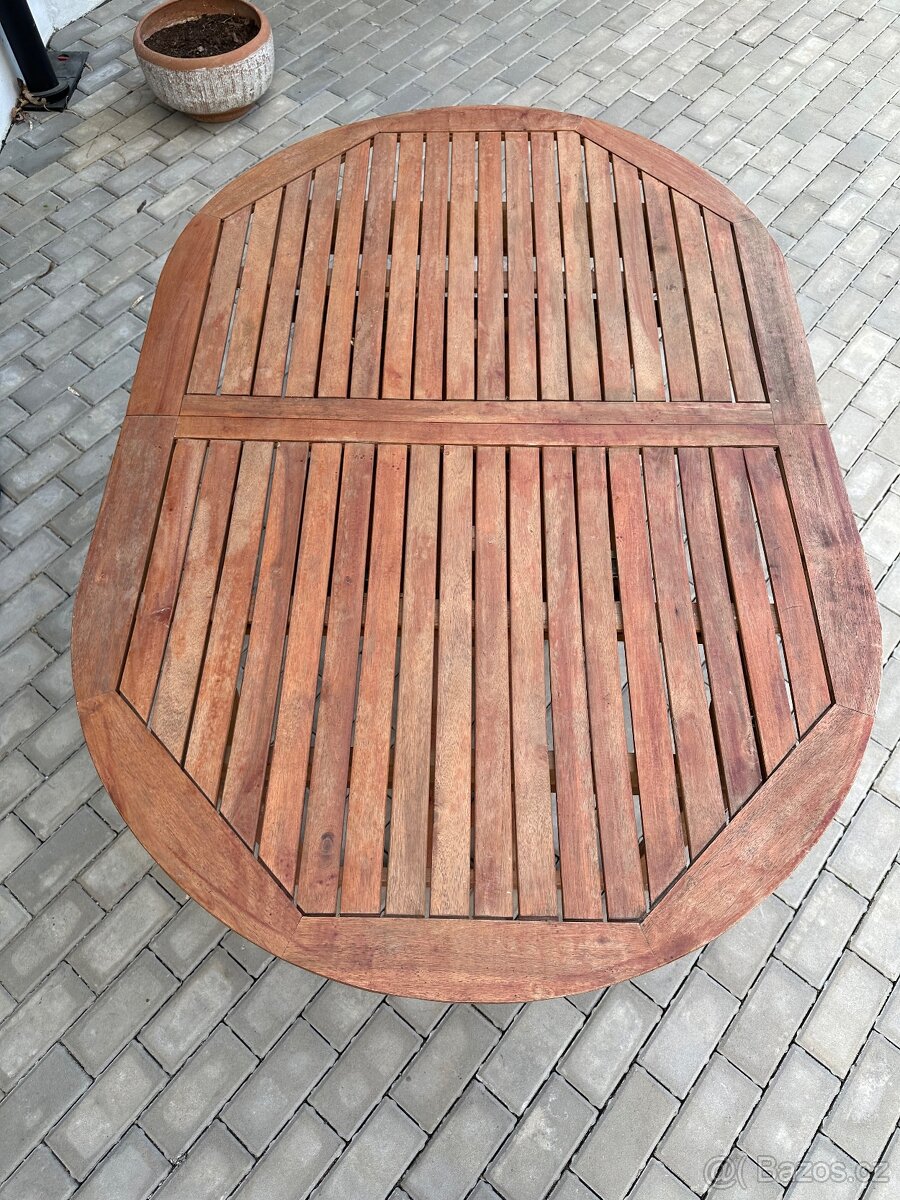 Dřevěný stůl - 5