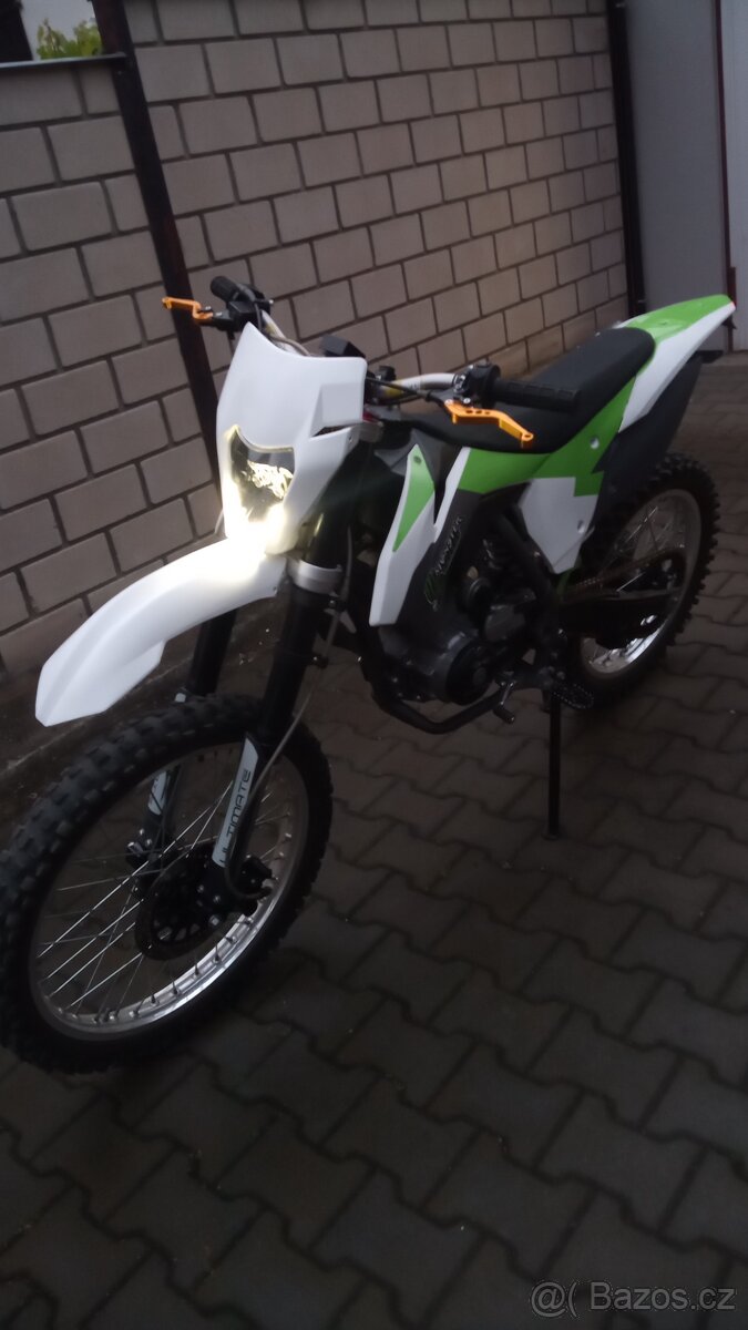Cross 250 CCM -12KW