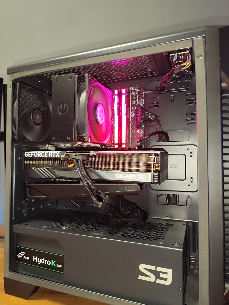 HERNÍ PC - i5-13600KF / RTX 4070 / 32GB DDR5 / 2TB - 5