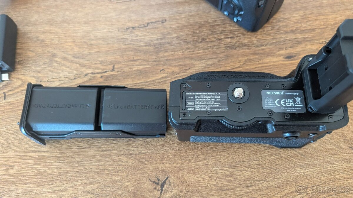 Sony Alpha A7 III ILCE-7M3 28k GRIP - 5