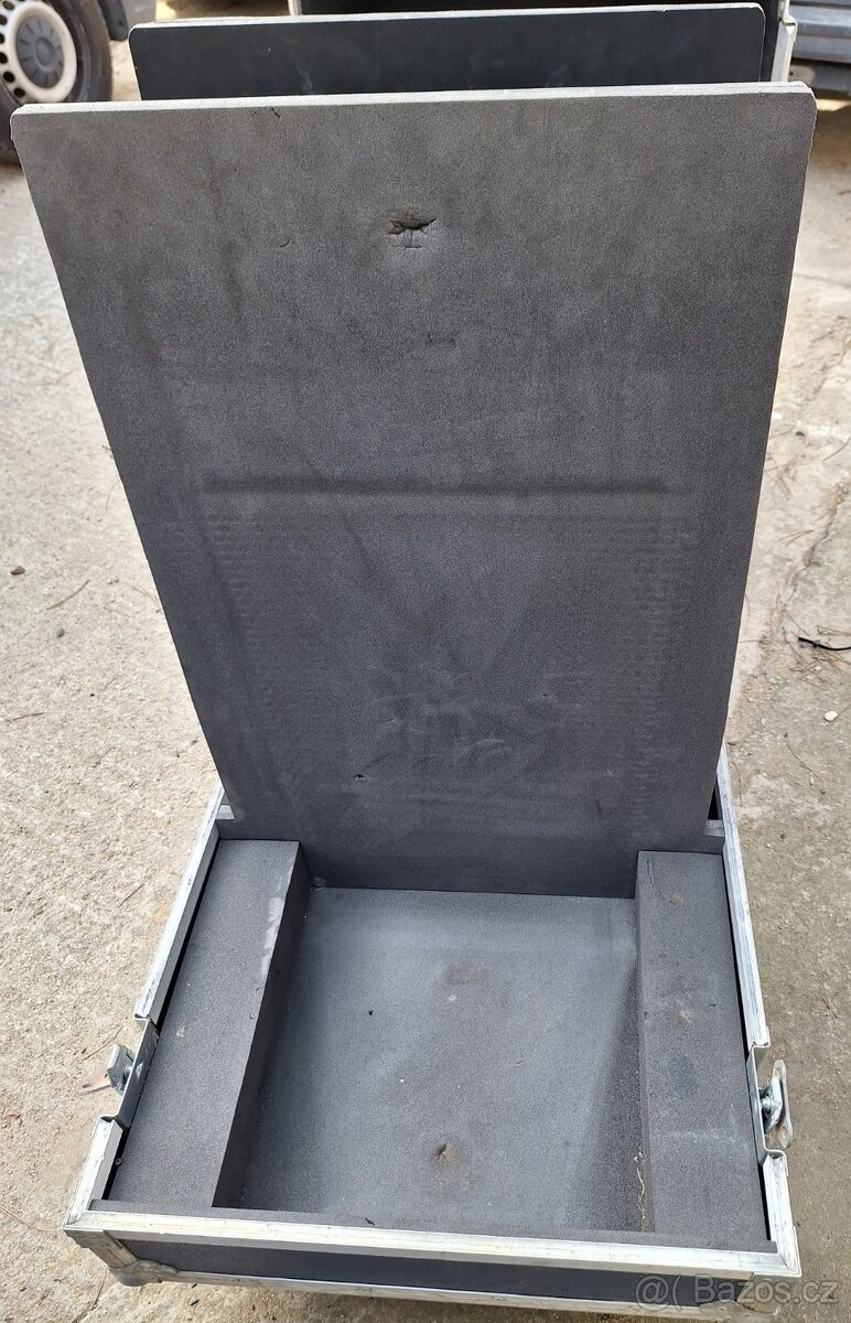 Meyer sound UPA-2P case - 5