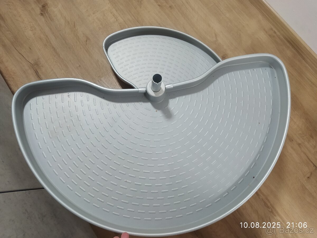 Otočné police do kuchyňské linky - 5