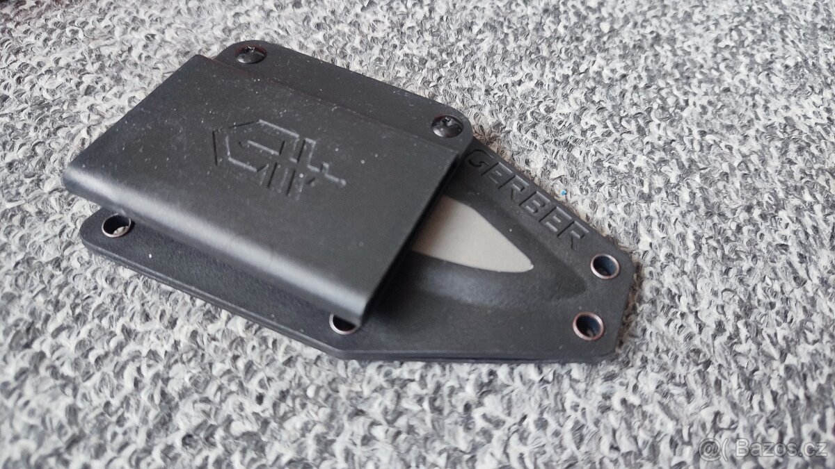 Nůž Gerber paracord - 5