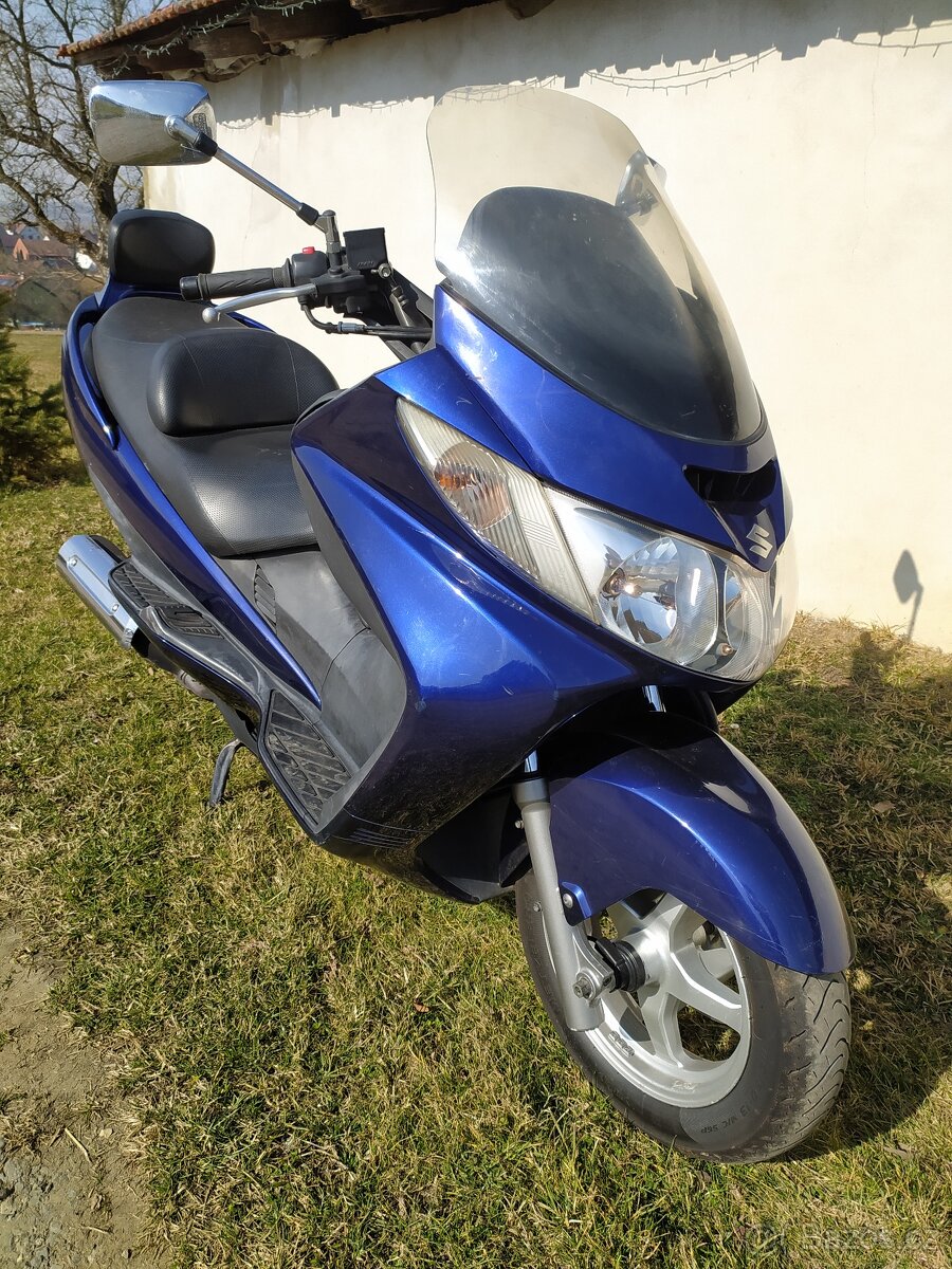 Suzuki Burgman 400 - 5
