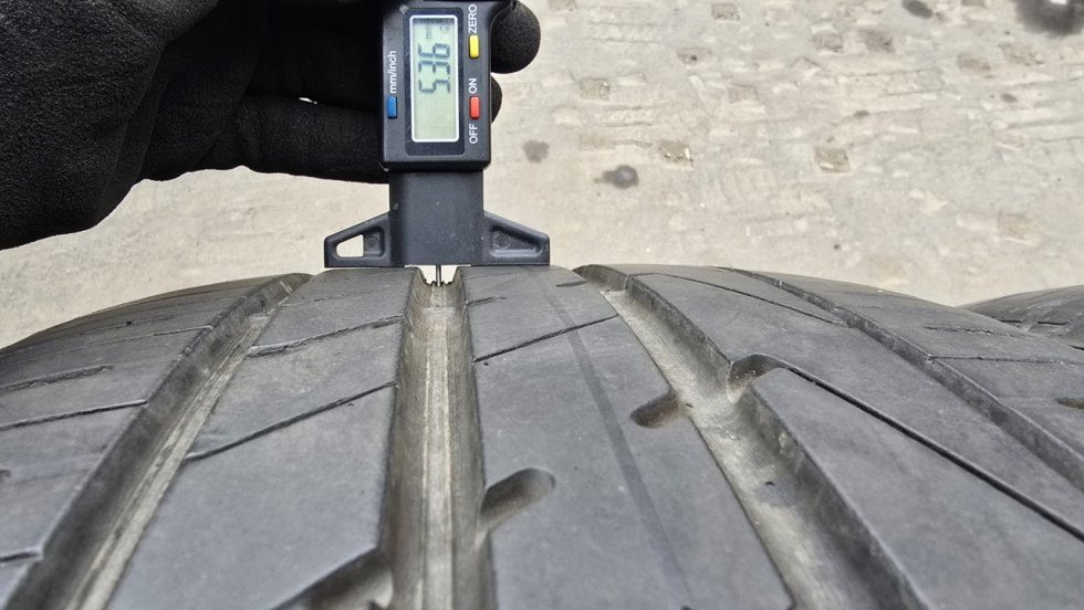 Letní pneu 235/50/19 Hankook - 5