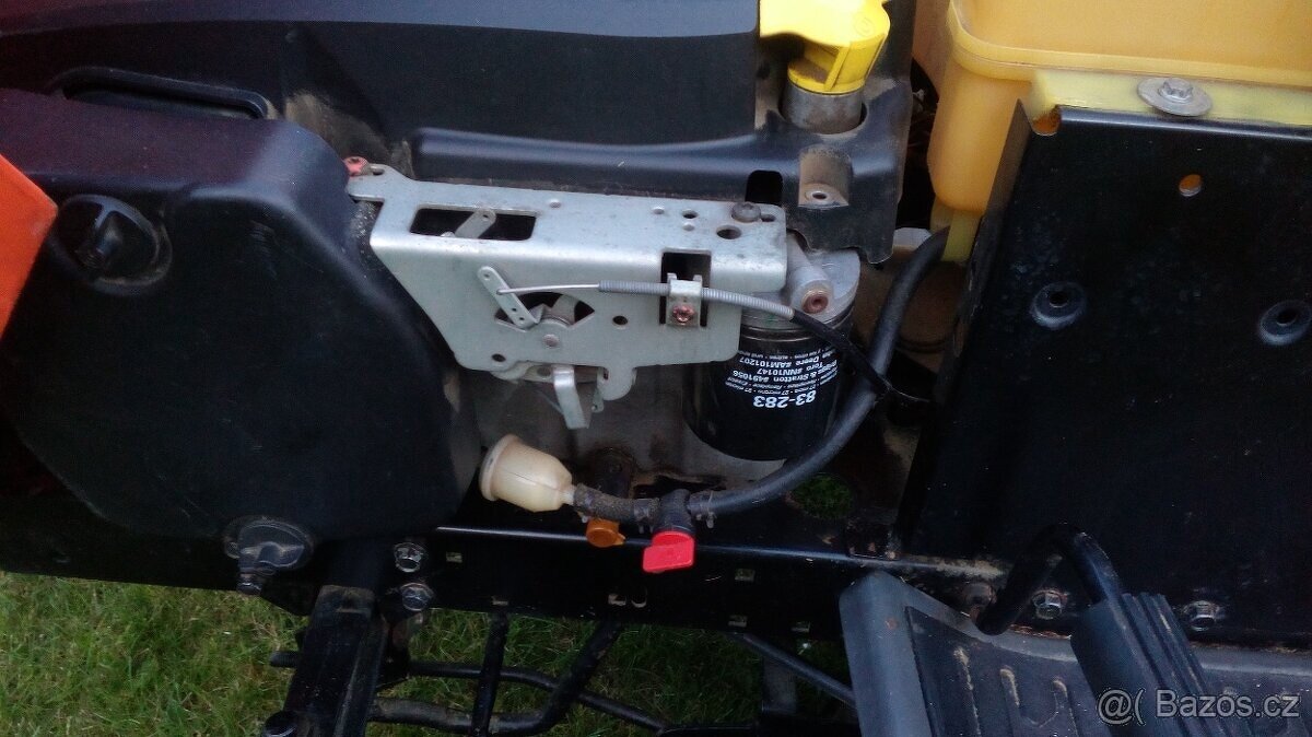 Zahradní traktor Husqvarna CT151 - 5