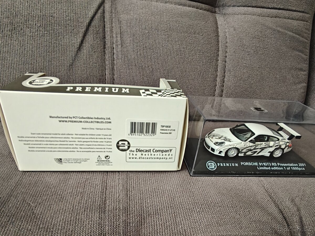 PORSCHE 911 GT3 RS Presentation 2001 1:43 limitovaná edice - 5