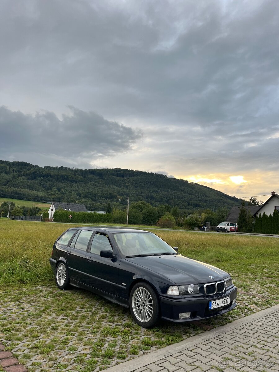 BMW E36 318is 103kW - 5