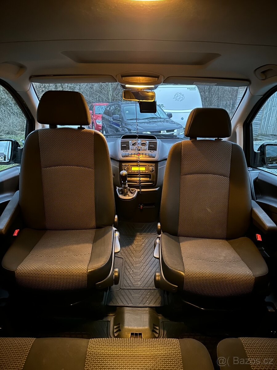K PRONÁJMU - Minibus Mercedes Vito (8 míst) - 5
