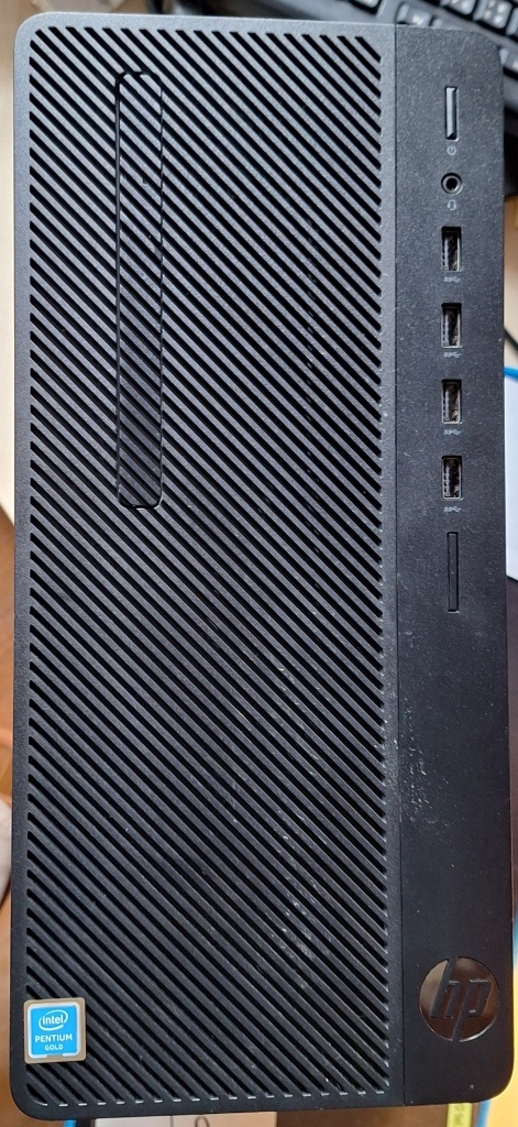 Prodám stolní PC 5x HP, Fujitsu - 5