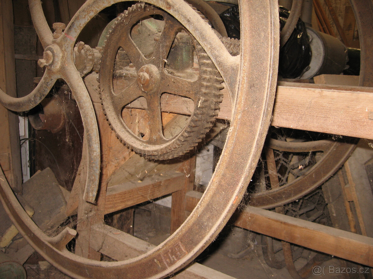 Starožitný řezací stroj krmiva Eisenschimmel - 5