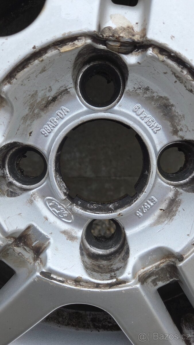 Originál kola Ford r15 s pneu - 5