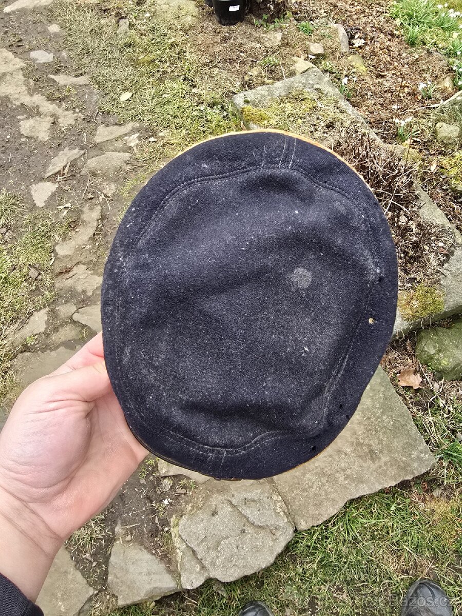 KRÁSNÁ STARÁ HASIČSKÁ ČEPICE - 5