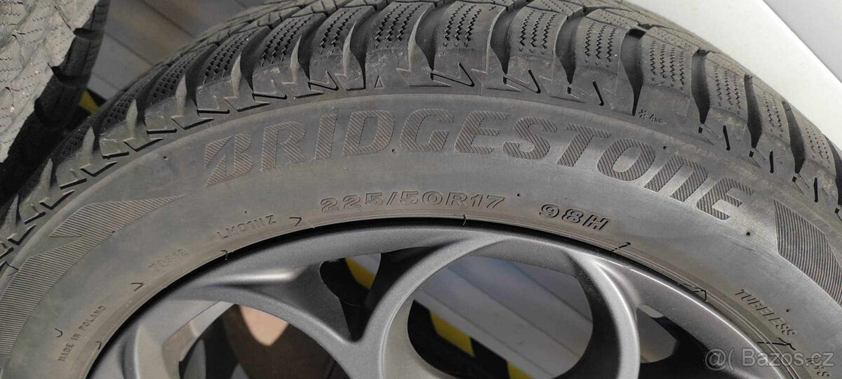 ALFA ROMEO GIULIA sada kol s pneu R17" - 5