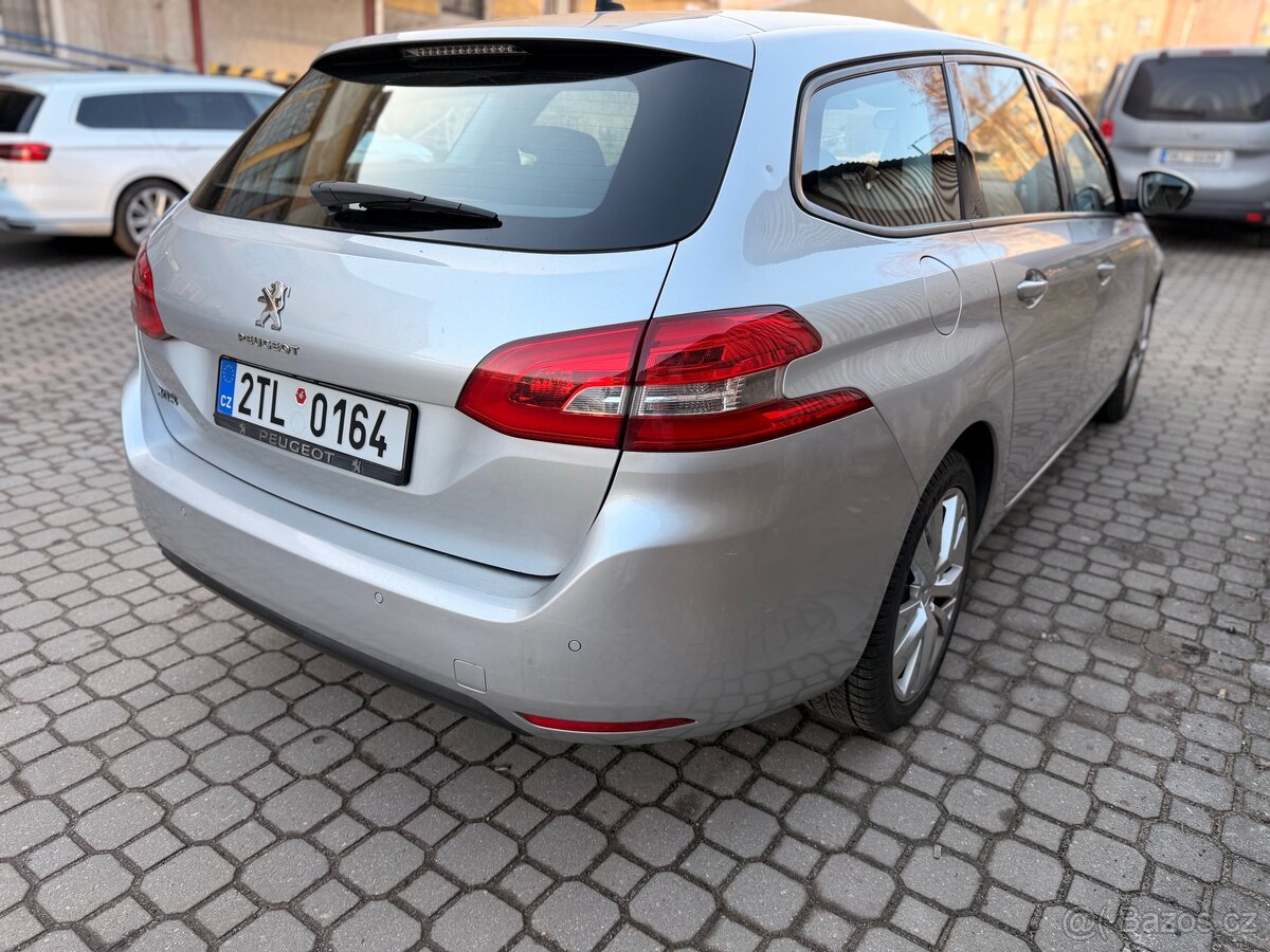Peugeot 308 rok 2017 Combi 1.6HDi Automat - 5
