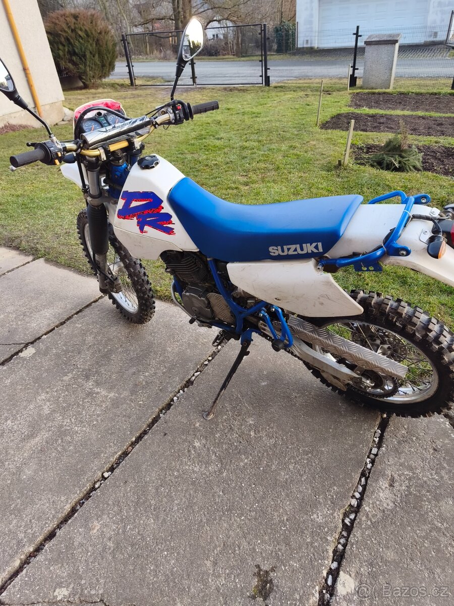 Suzuki DR 350 - 5