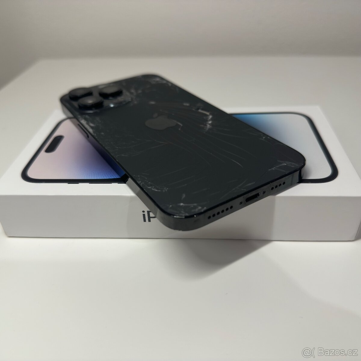 iPhone 14 Pro max - 256 GB, prasklé záda - 5