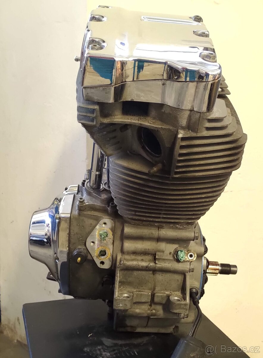 Motor HD Dyna Super Glide FXD TC 2003 výroční model - 5