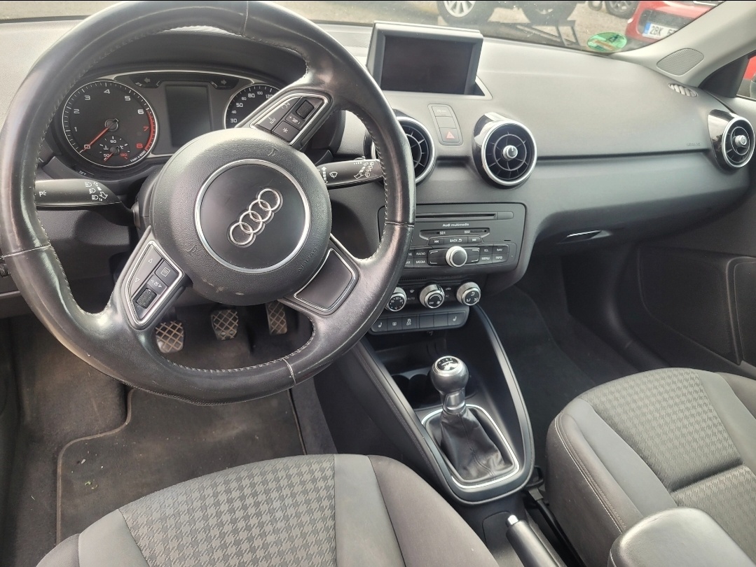Prodam Audi A1 - 5