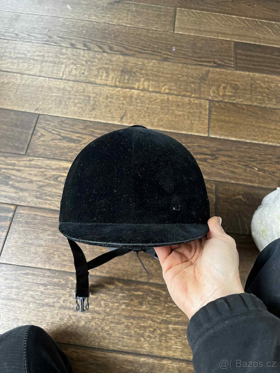 Jezdecká helma - samet - 5
