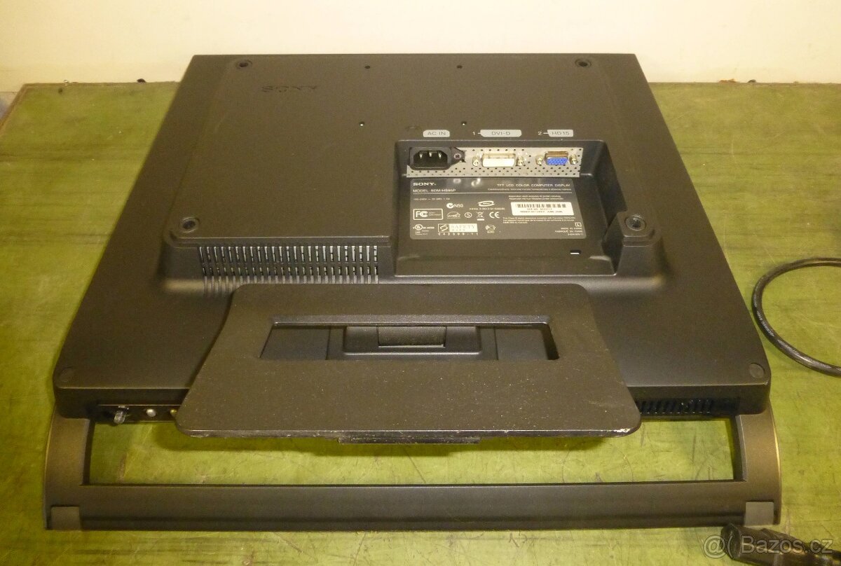 LCD monitor SONY 19 palců, 5:4, 1280x1024 - 5